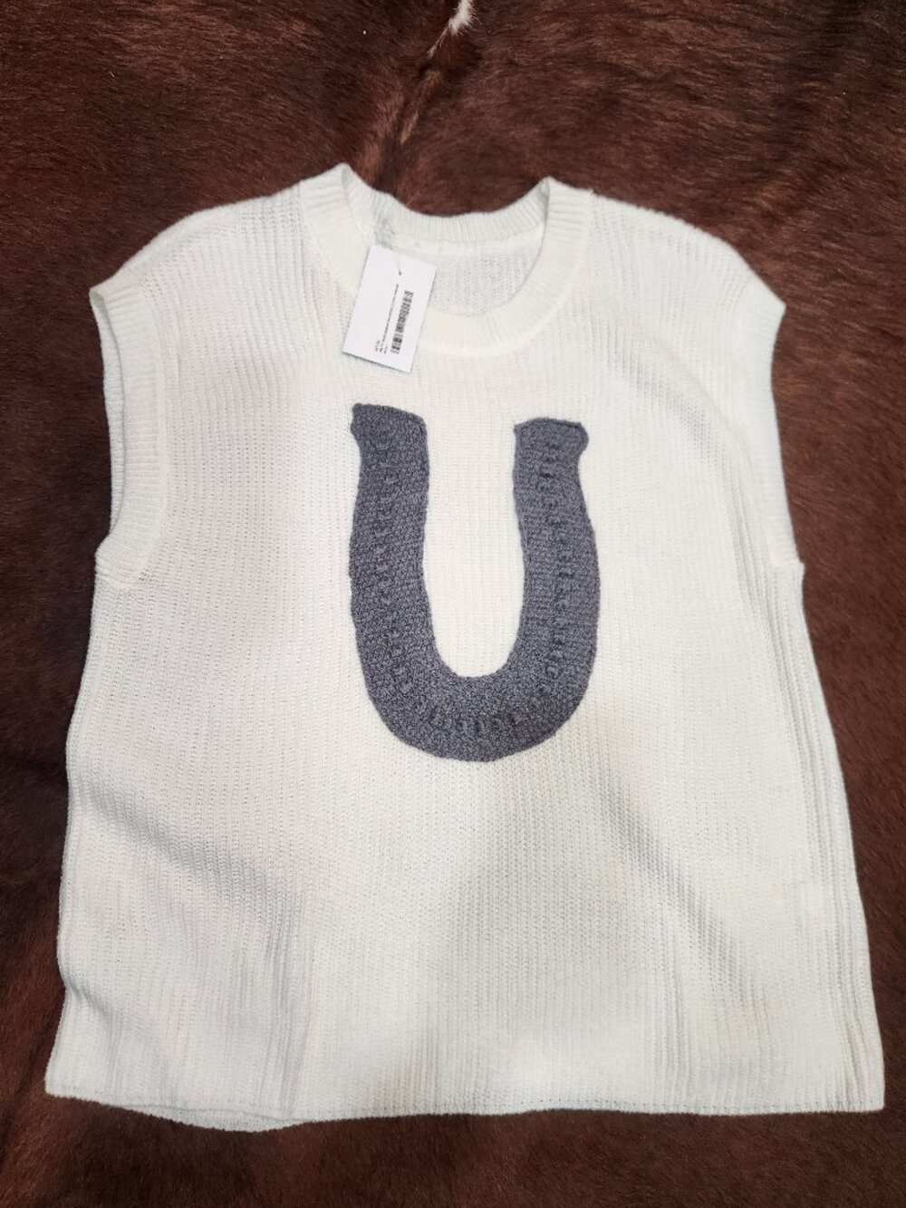 Cream Sweater Vest w/ Grey horseshoe